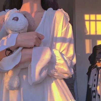 左撇子女孩